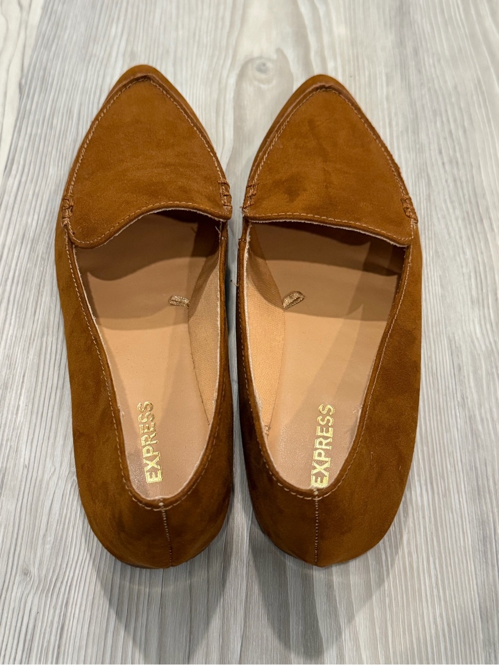 BNWT EXPRESS Women's Loafers shoe. Lightweight. Brown. Size 7 - Picture 8 of 9